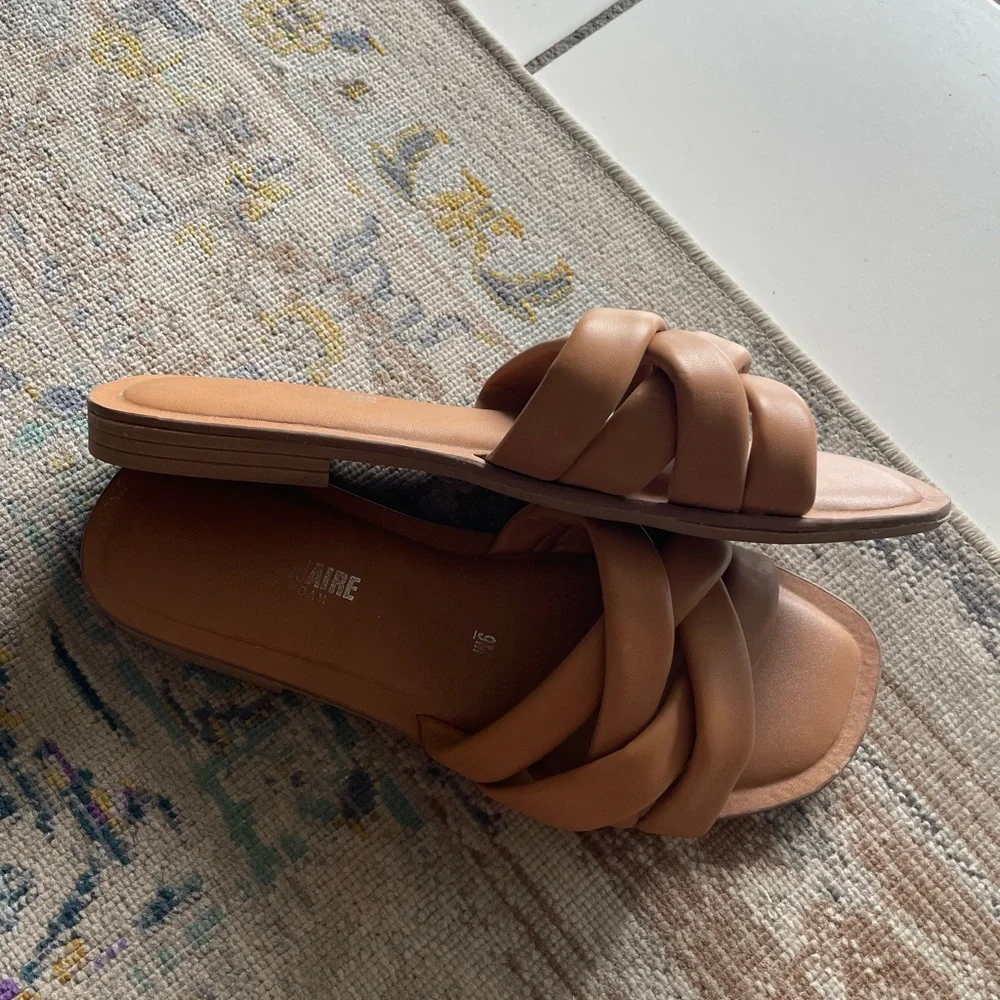 Sandals - Picture 4 of 5